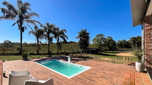 Chácara no Country com 2 dormitórios, suíte, piscina e sauna - Foto 24