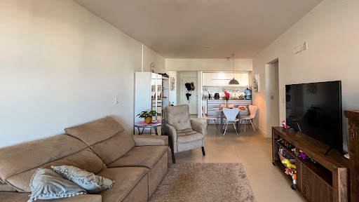 Apartamento no Centro com 2 suítes e sacada ampla - Foto 4