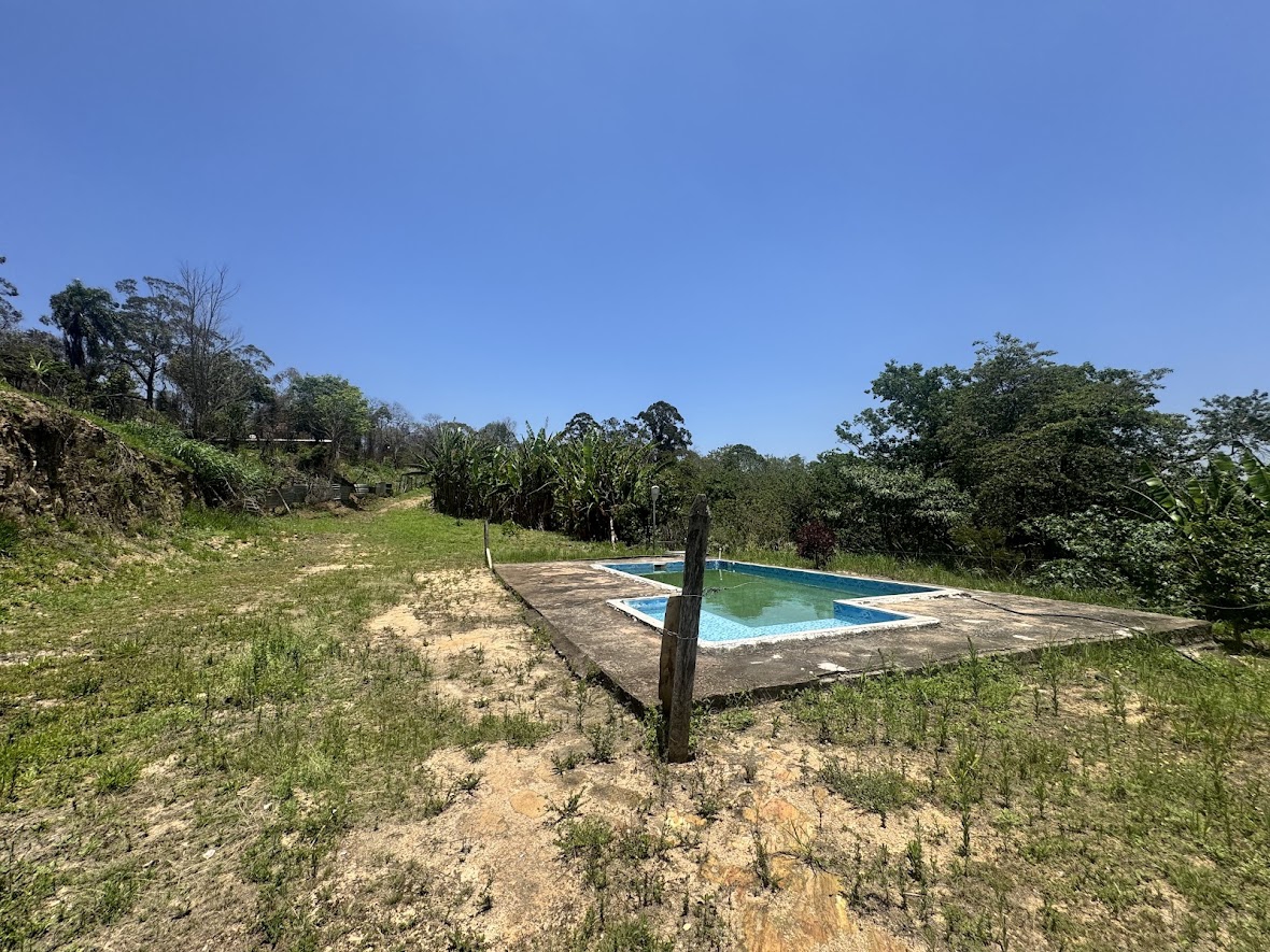 Chácara com 10.000 m² em Mairinque - R$ 450 mil, Cod: ch-1133