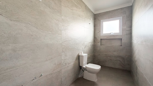 Casa no Royal Country com 3 dormitórios e pátio com piscina - Foto 16