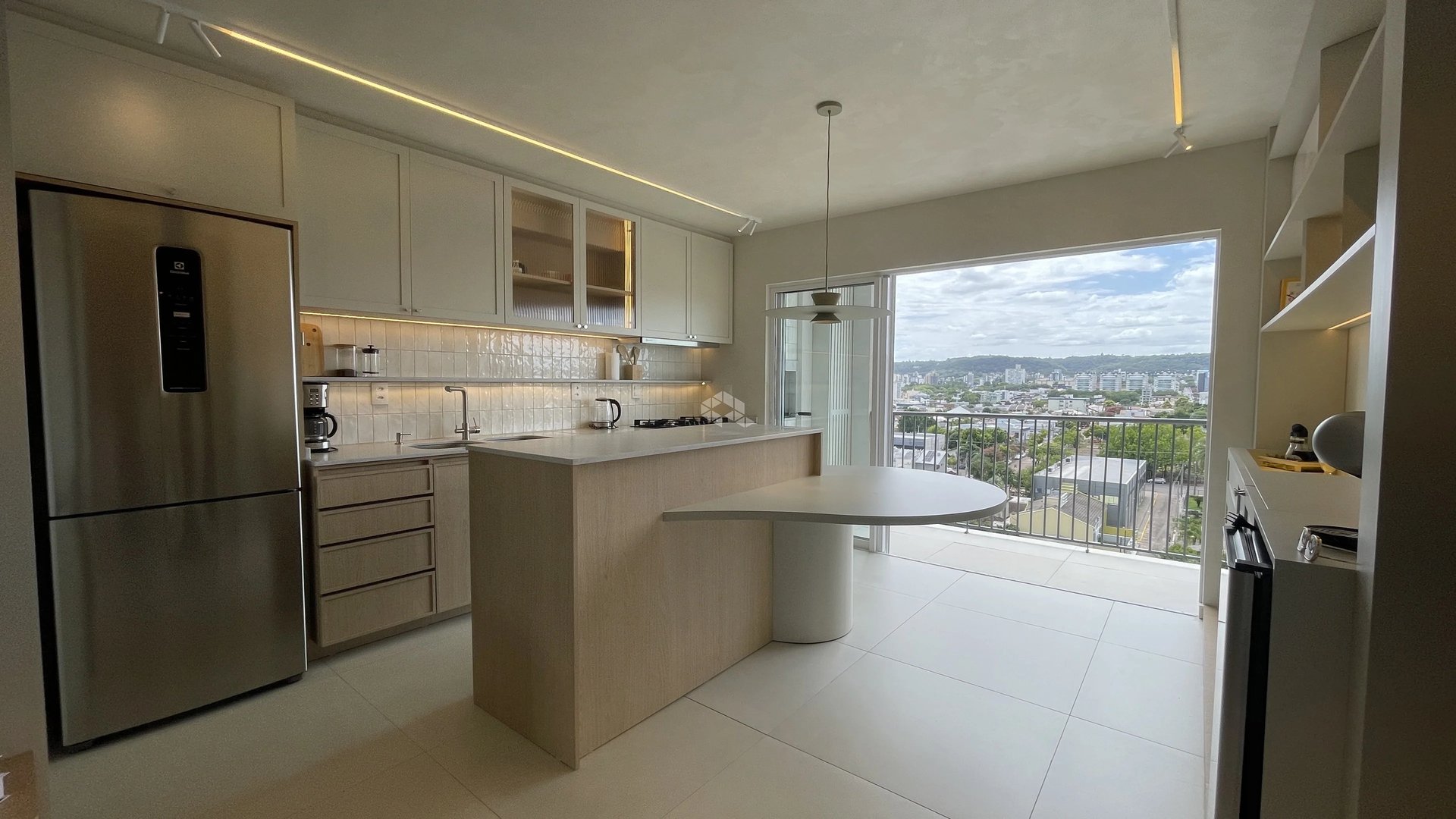 Apartamento com 3 quartos, 1 suíte, 2 vagas e 90 m² - Foto 7