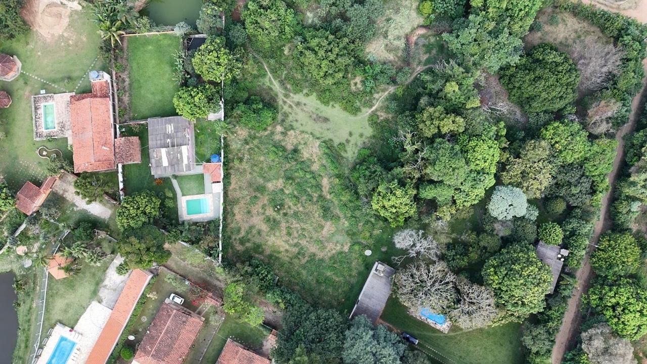 Terreno 2.012 m² plano com riacho em Itu – Escritura registrada