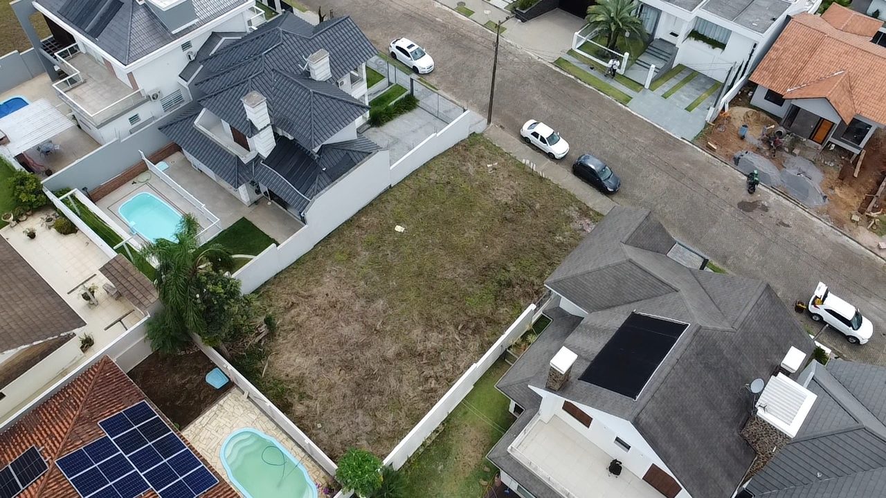 Terreno no Loteamento Jardim das Hortências com 364 m² - Foto 5