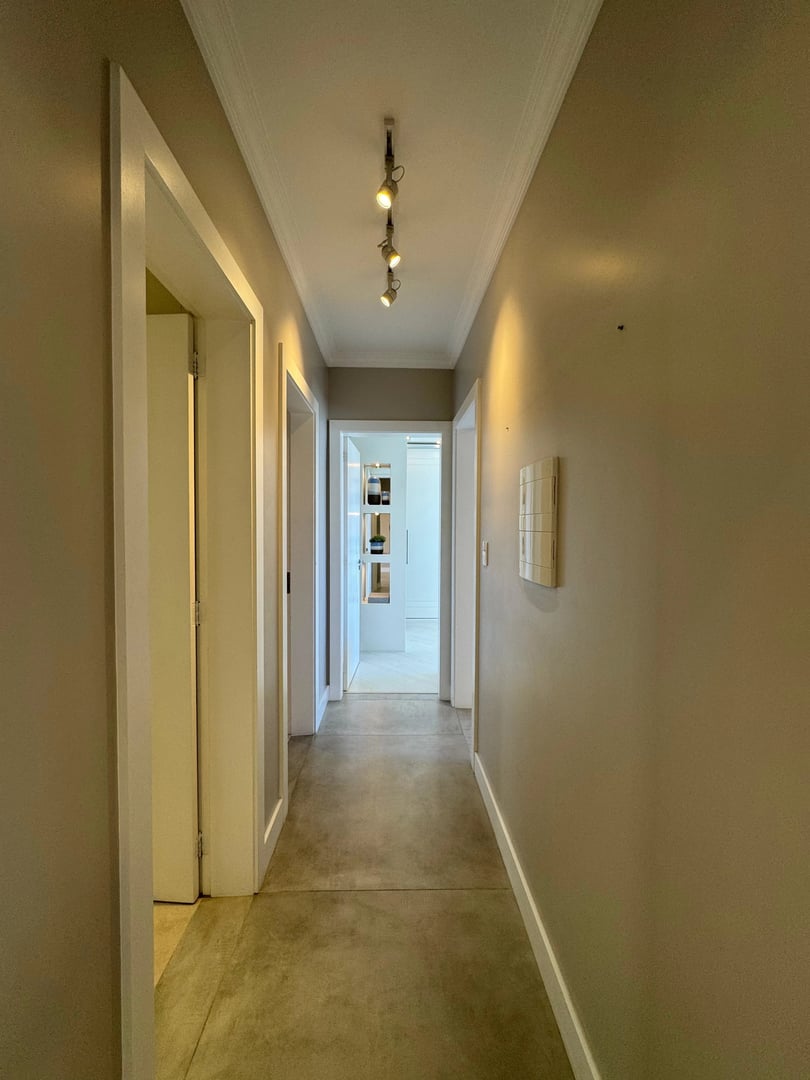 Apartamento no Centro com 3 dormitórios, sendo 1 suíte. - Foto 4