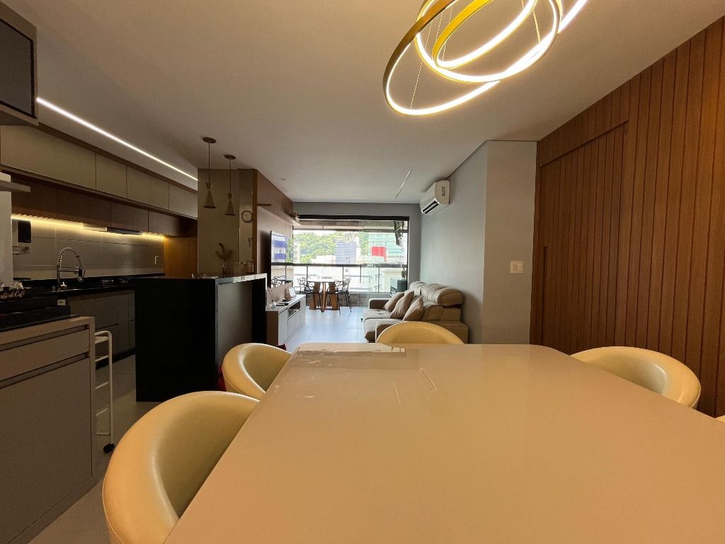 Apartamento 3 dormitórios mobiliado com 2 vagas perto da praia no canto do forte — foto 2