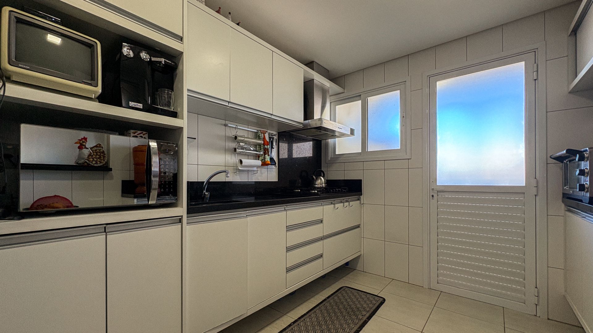 Apartamento no Centro com 3 dormitórios e sacada - Foto 21