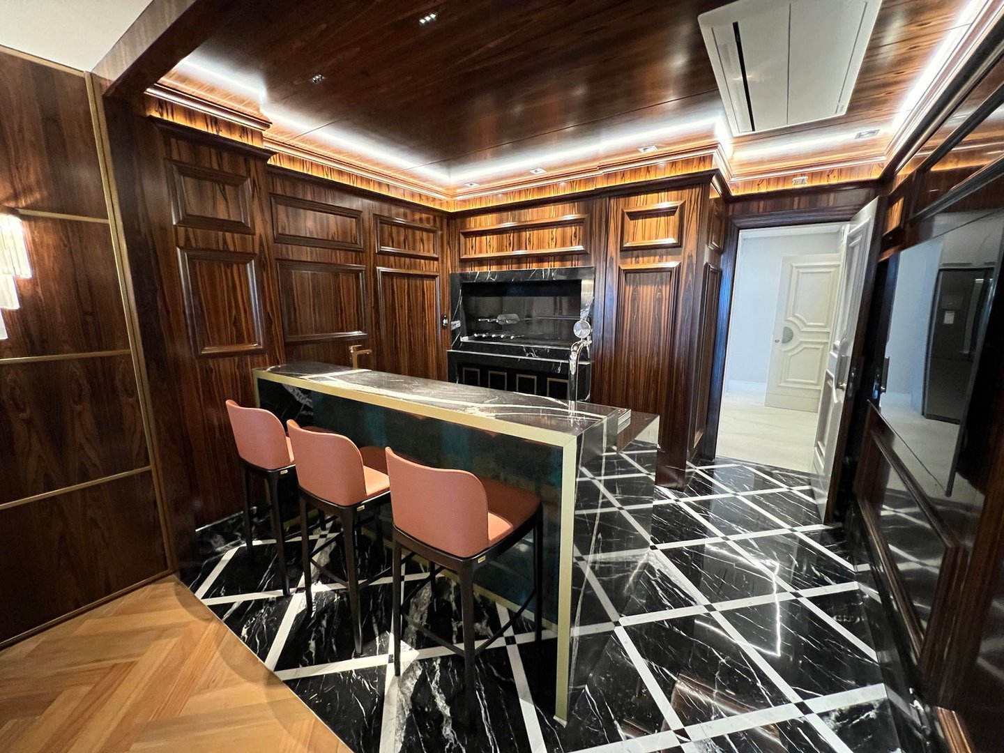 Apartamento no Edifício Cartier Residence à venda na Meia Praia em Itapema — foto 5