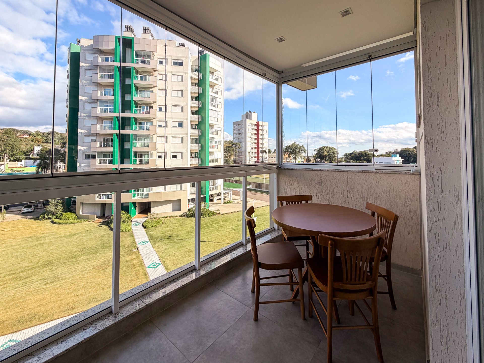 Apartamento no Condomínio Parque Europa com 3 suítes - Foto 10
