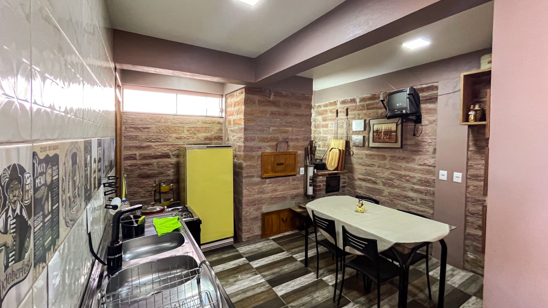 Casa no bairro Germania com 3 dormitórios, pátio e piscina - Foto 7