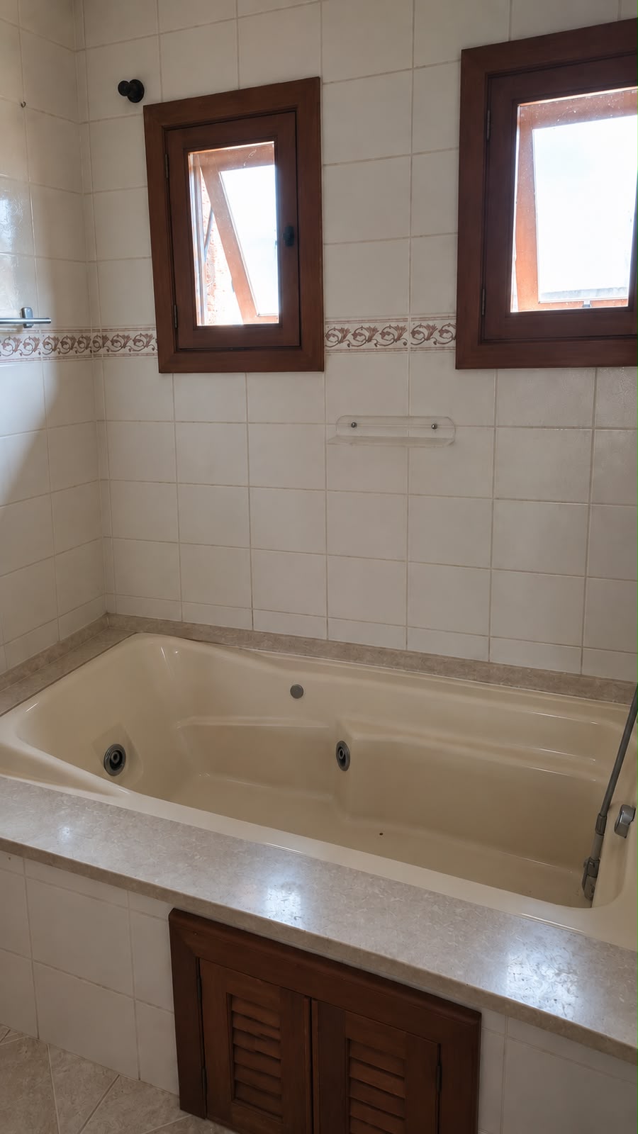 Duplex no Santo Inácio com 3 dormitórios e pátio amplo - Foto 16