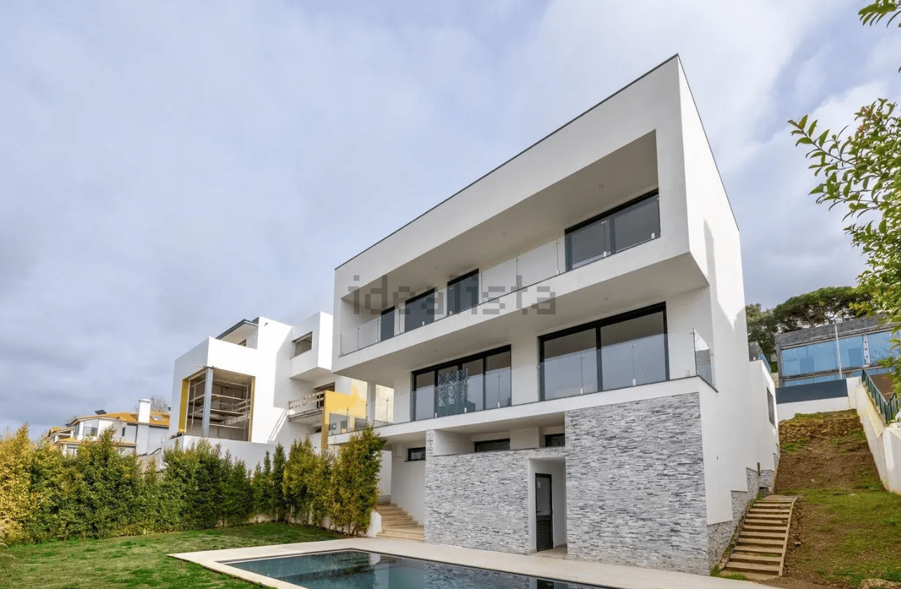 CASA - 34767338
