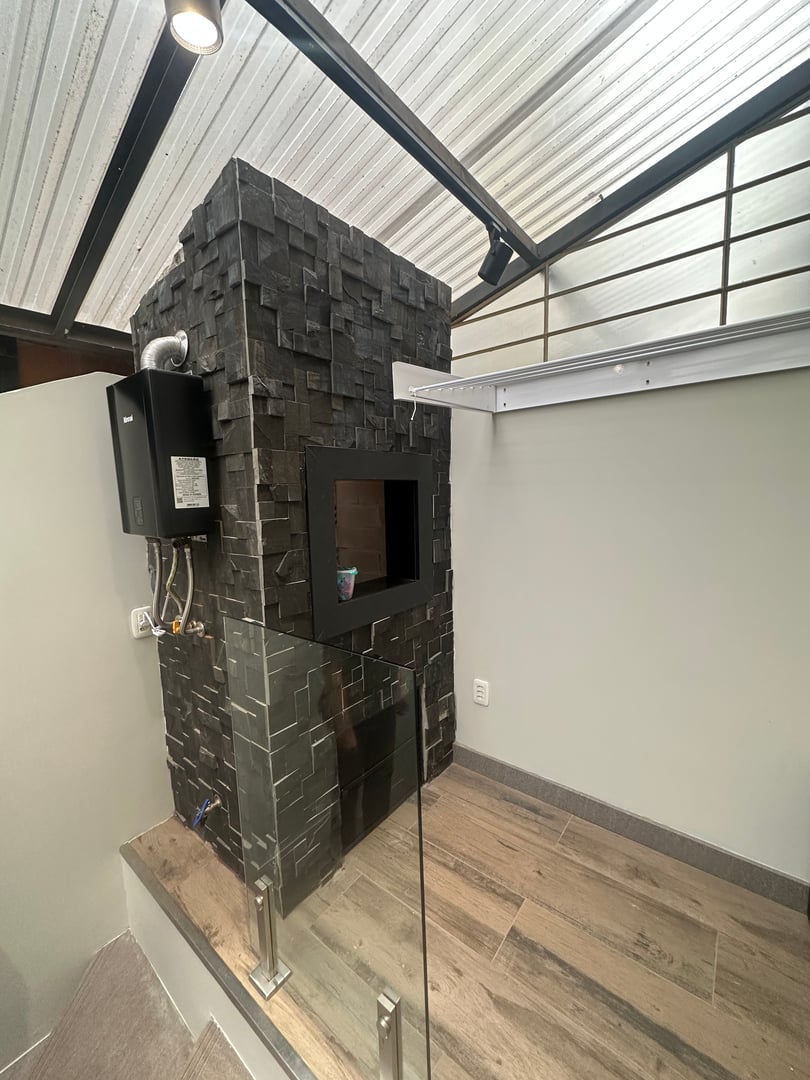 SOBRADO TRIPLEX SEMIMOBILIADO EM NOSSA SENHORA DA SAÚDE — foto 20