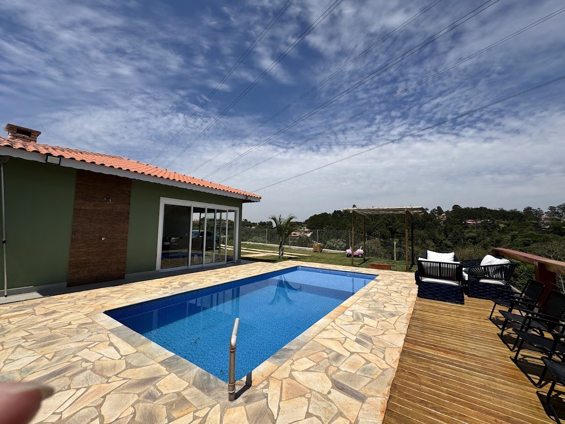 Chácara em Mairinque com 3 Dormitórios - R$ 550 mil Cod:CH-1136