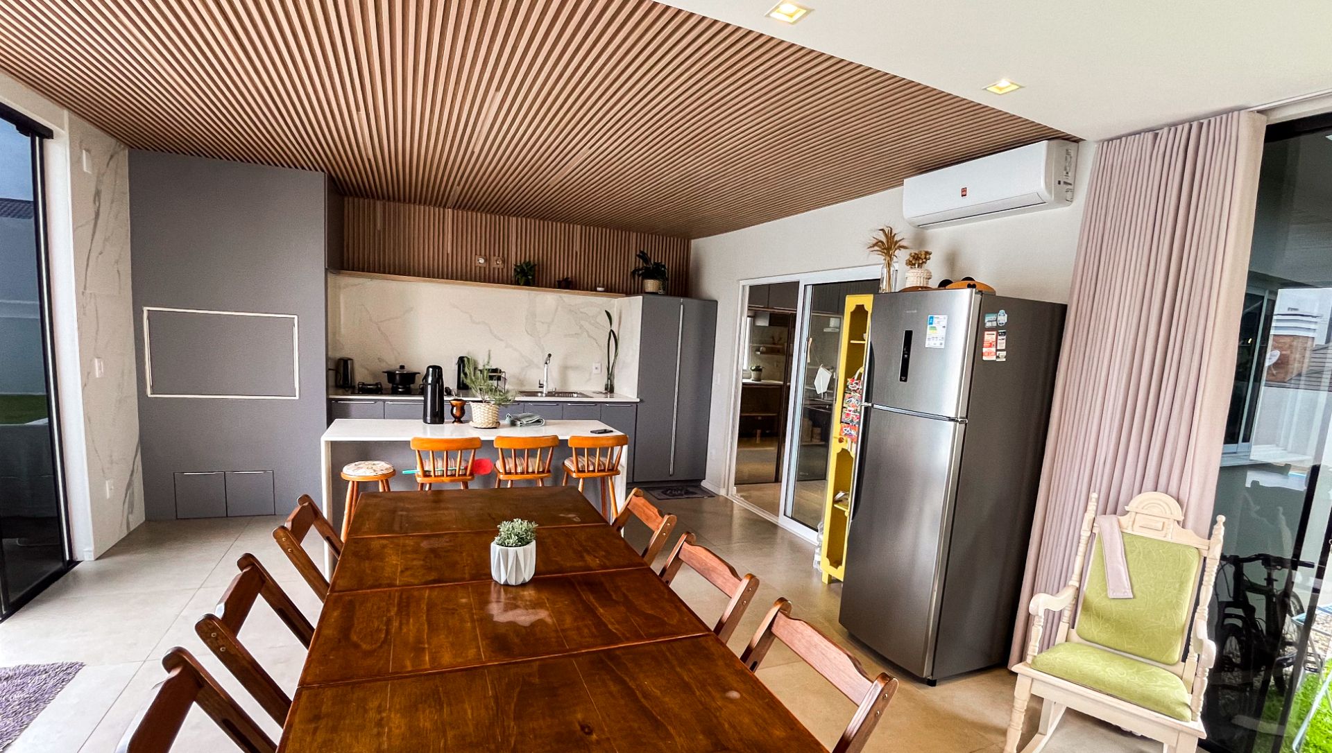 Casa no Santo Inácio com 4 dormitórios, 3 Suítes e Piscina - Foto 26