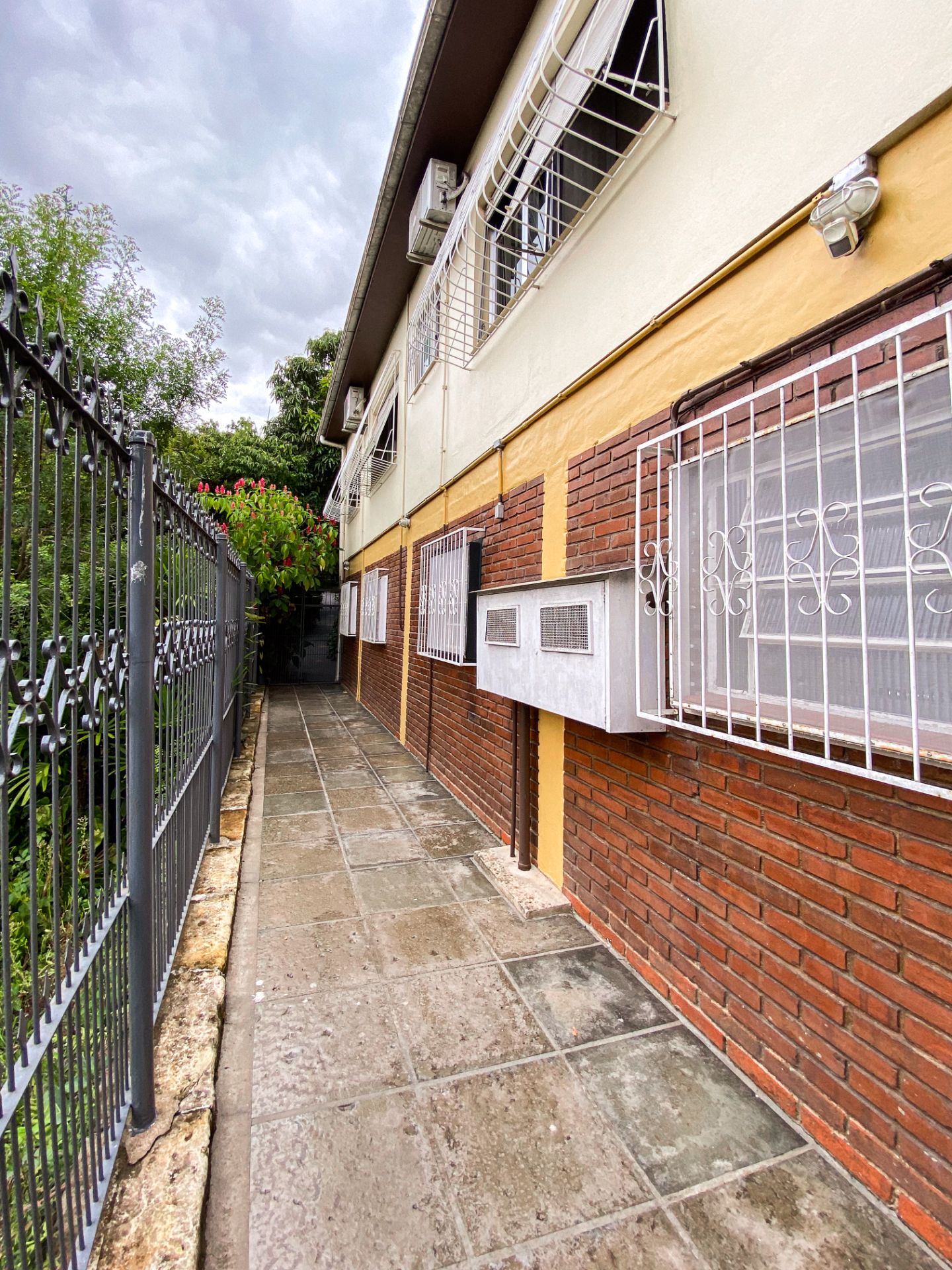 Casa na Independência com 3 dormitórios e piscina - Foto 29