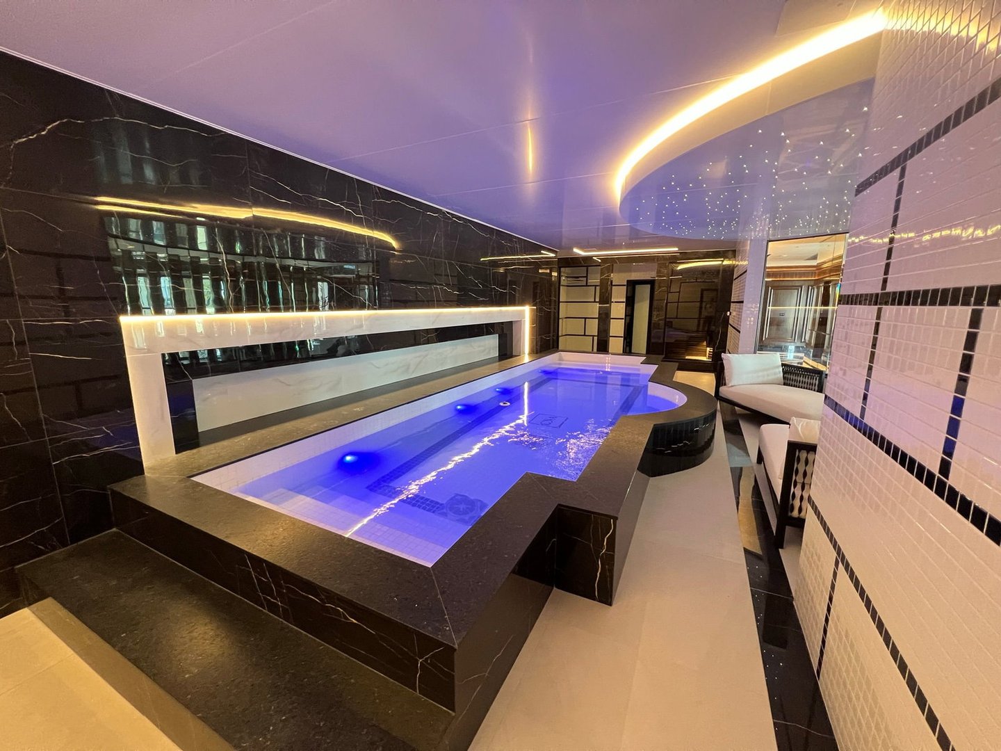 Apartamento no Edifício Cartier Residence à venda na Meia Praia em Itapema — foto 10
