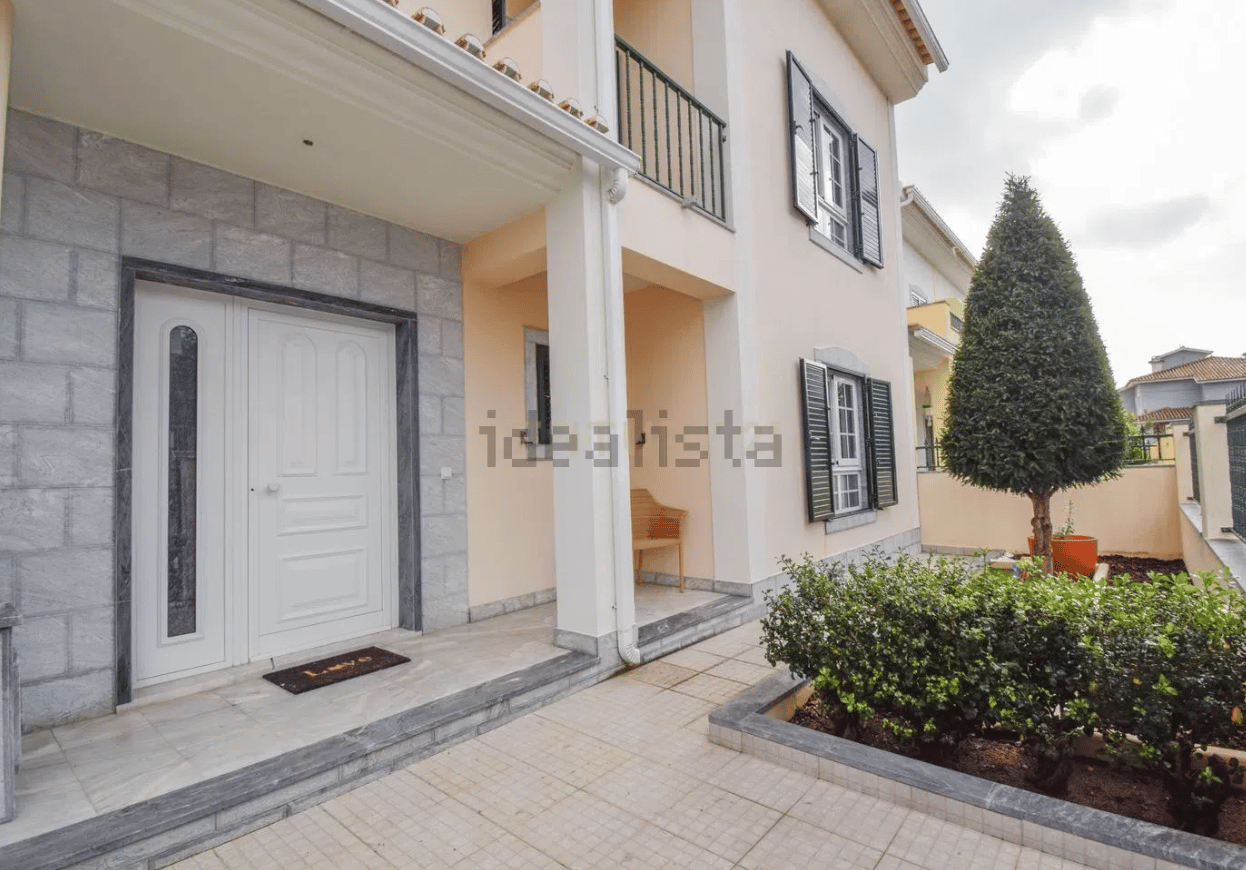 HOUSE - 34704958
