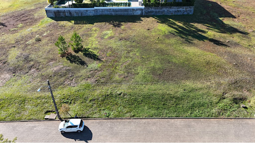 Terreno no Condomínio Serra Azul com 525 m² - Foto 4