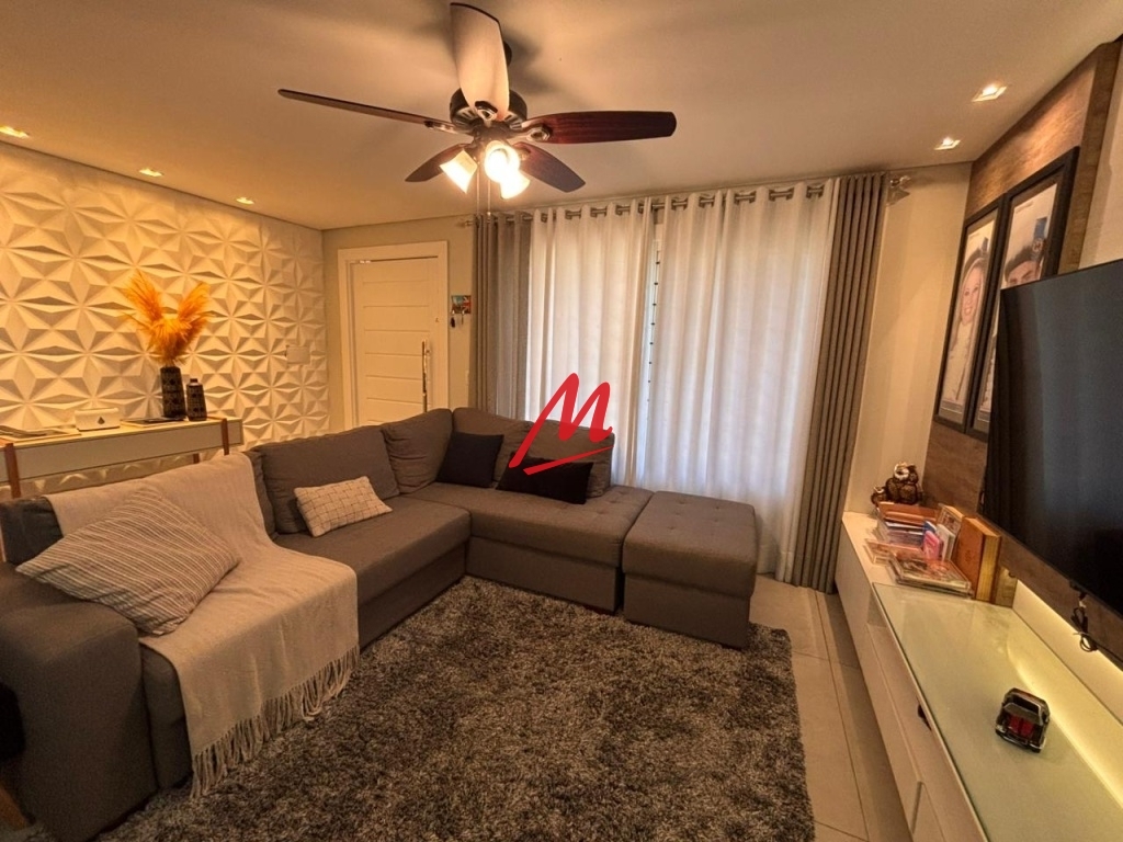 Belíssimo duplex com pátio - Foto 6