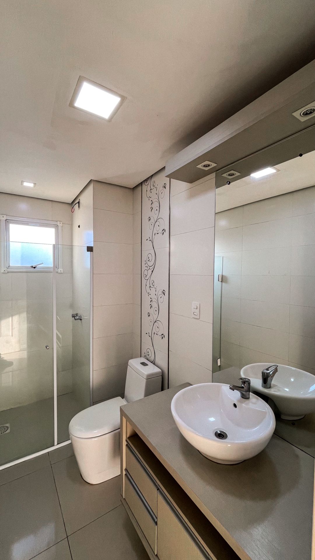 Apartamento no Residencial Athenas com 2 Dormitórios e Suíte - Foto 11