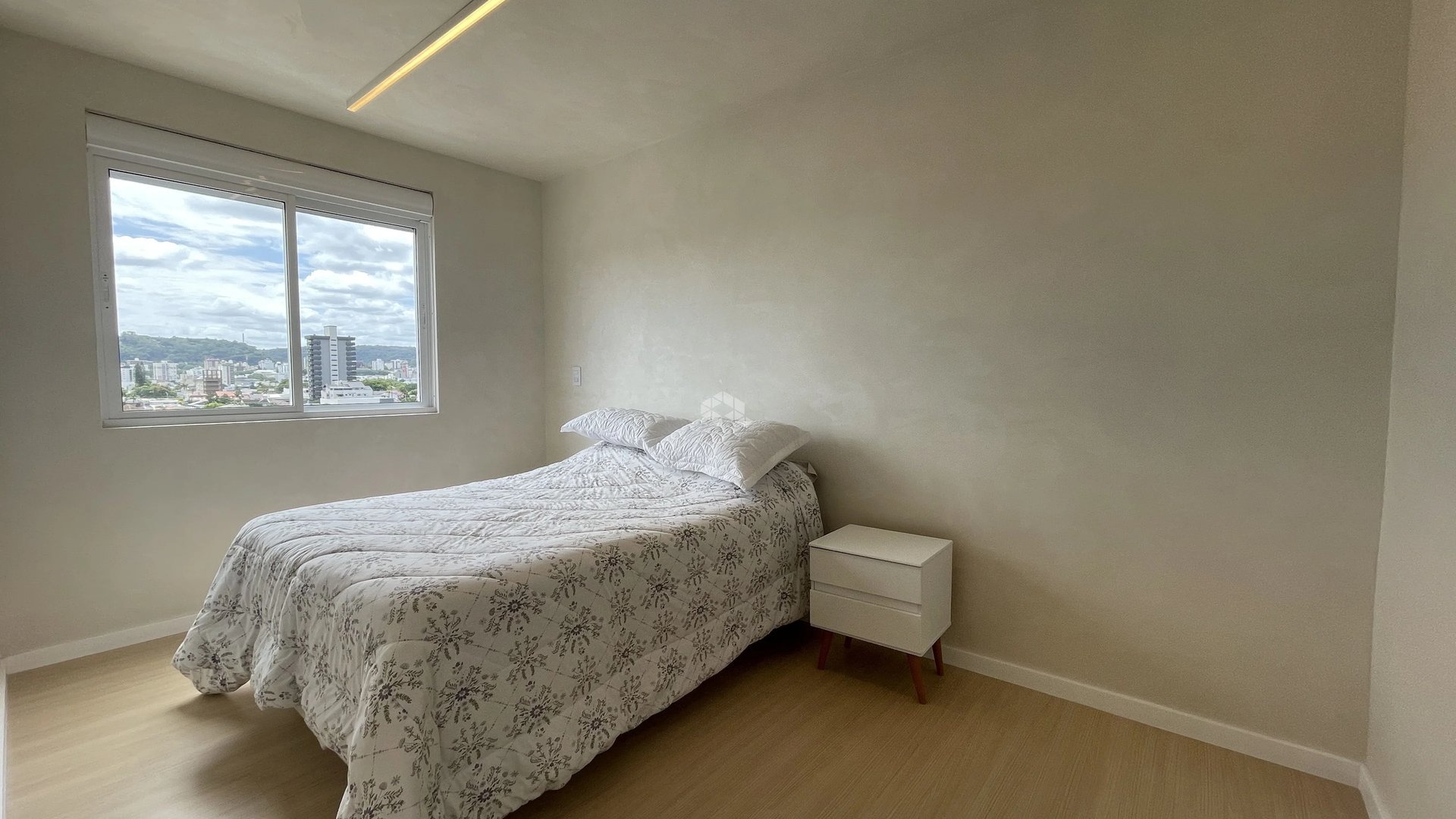 Apartamento com 3 quartos, 1 suíte, 2 vagas e 90 m² - Foto 9