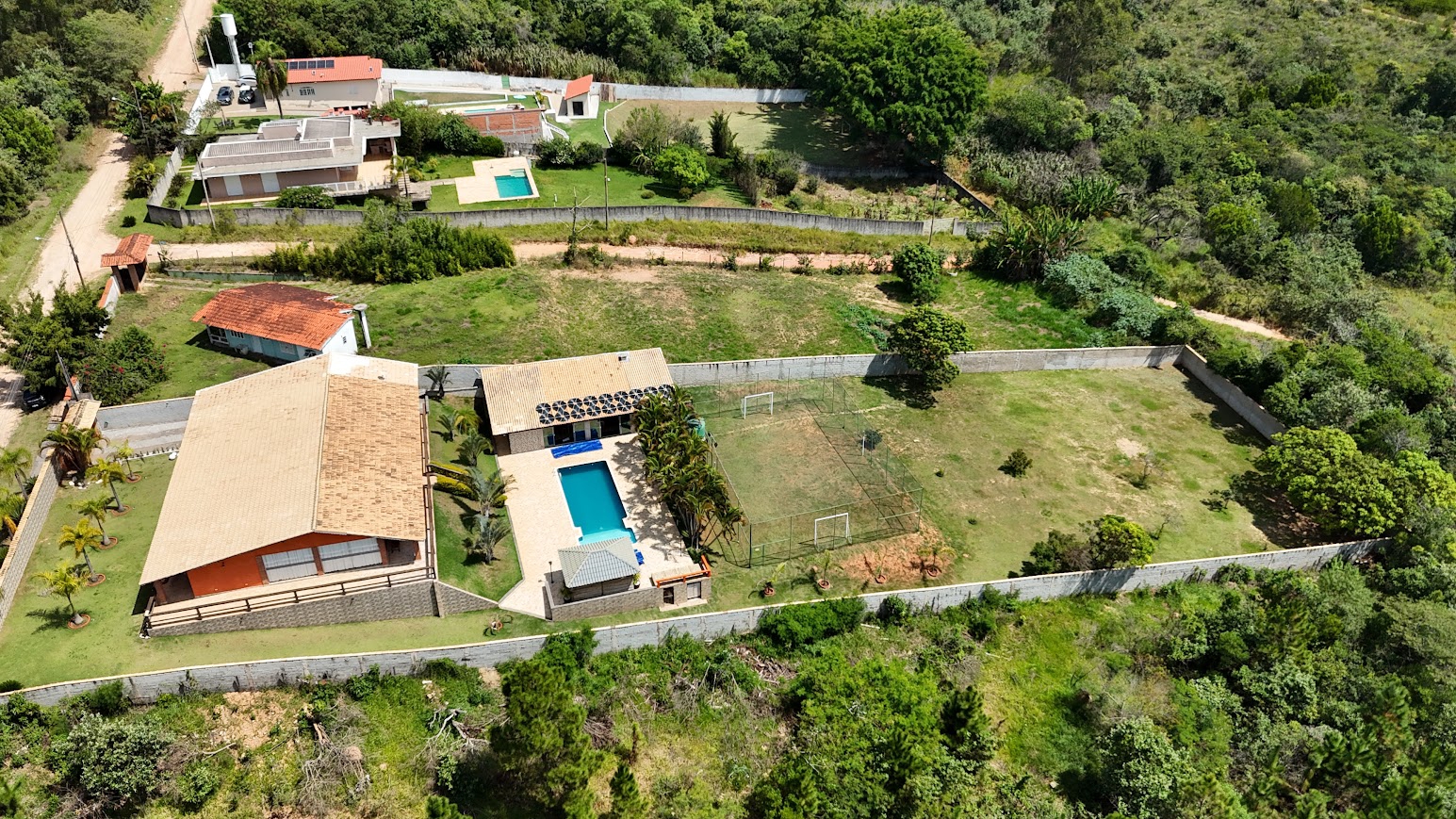 Chácara em Condomínio com 4 quartos, PORTAL DO SOL, Mairinque - R$ 2.1 mi, Cod: CO-1254