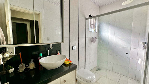 Casa no Renascença com 3 dormitórios, Suíte e Piscina. - Foto 8