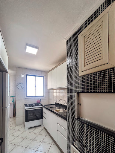 Apartamento no Centro com 3 dormitórios e 2 vagas de garagem - Foto 6