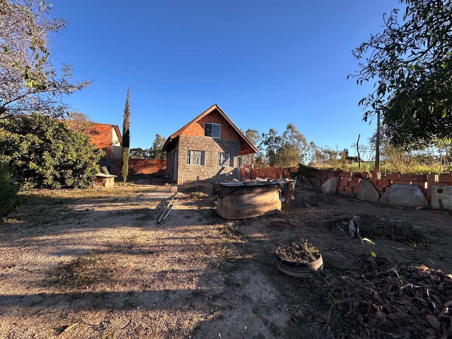 Casa pronta em chácara 1.000m² escriturada – Itu/SP Cod:CH-1111