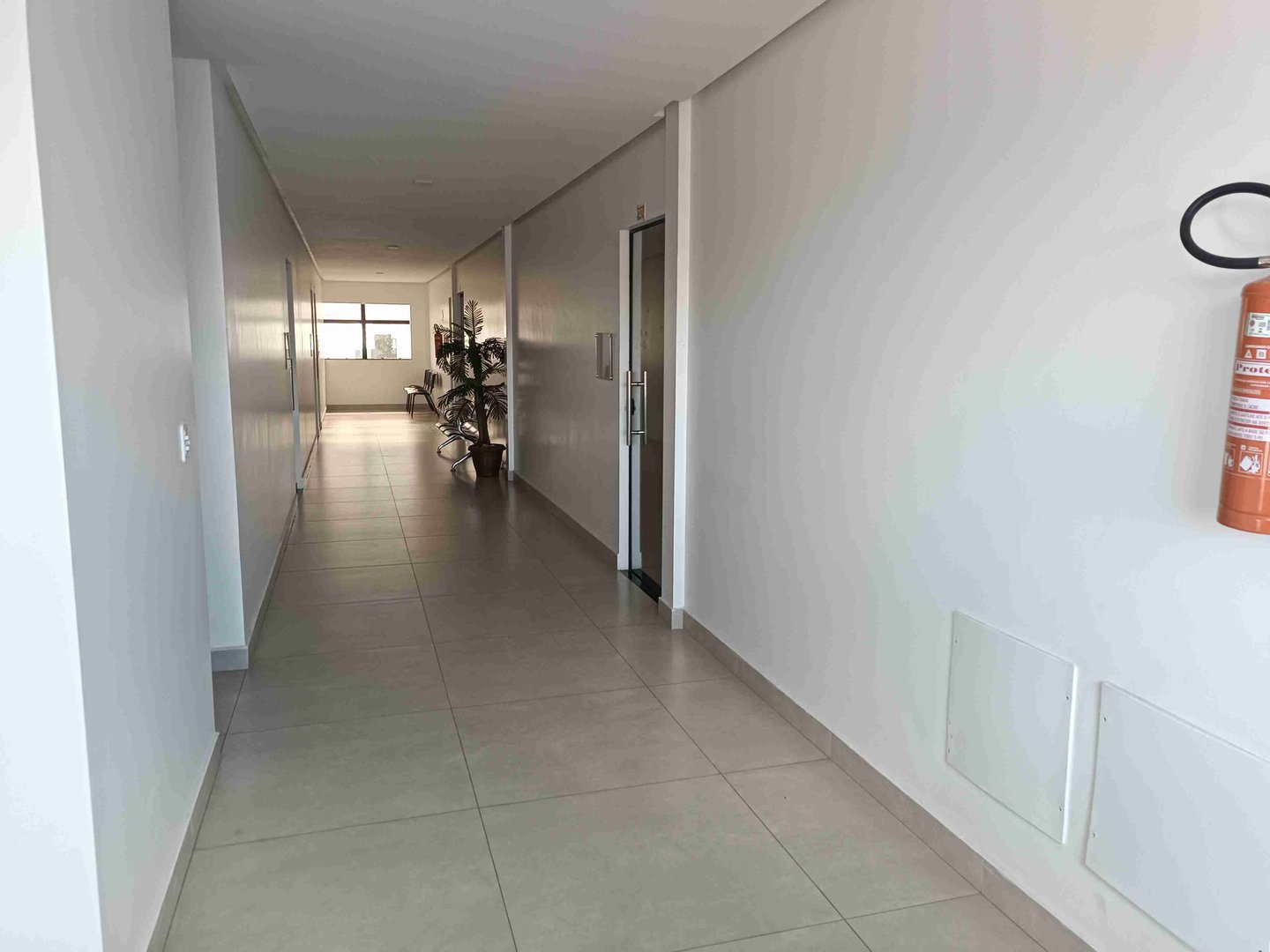 Sala para locação no Centro - segundo andar - Foto 8