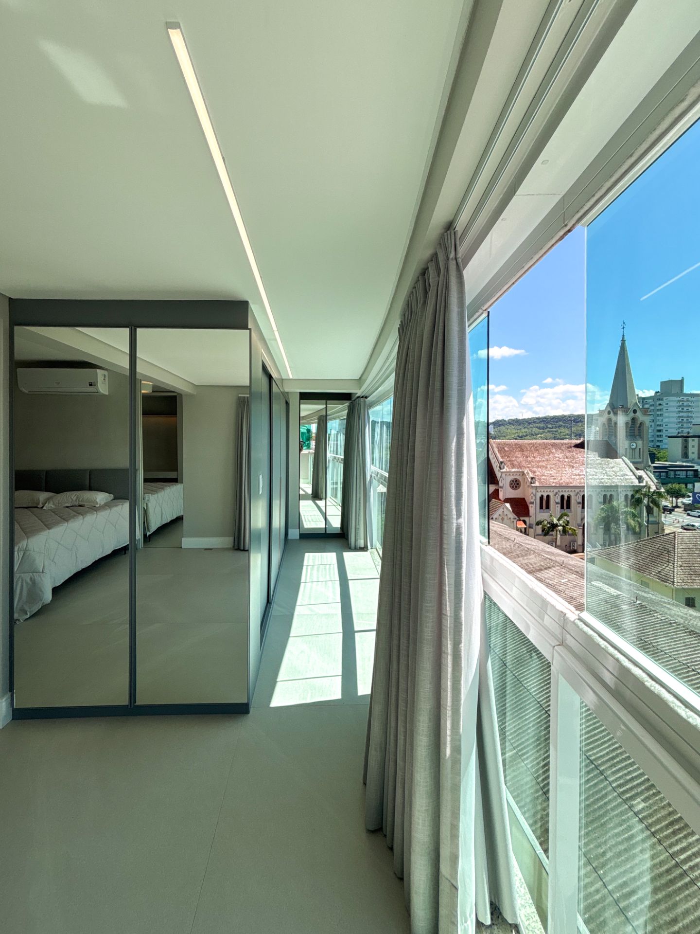 Apartamento amplo e mobiliado com 3 suítes no Munchen - Foto 5