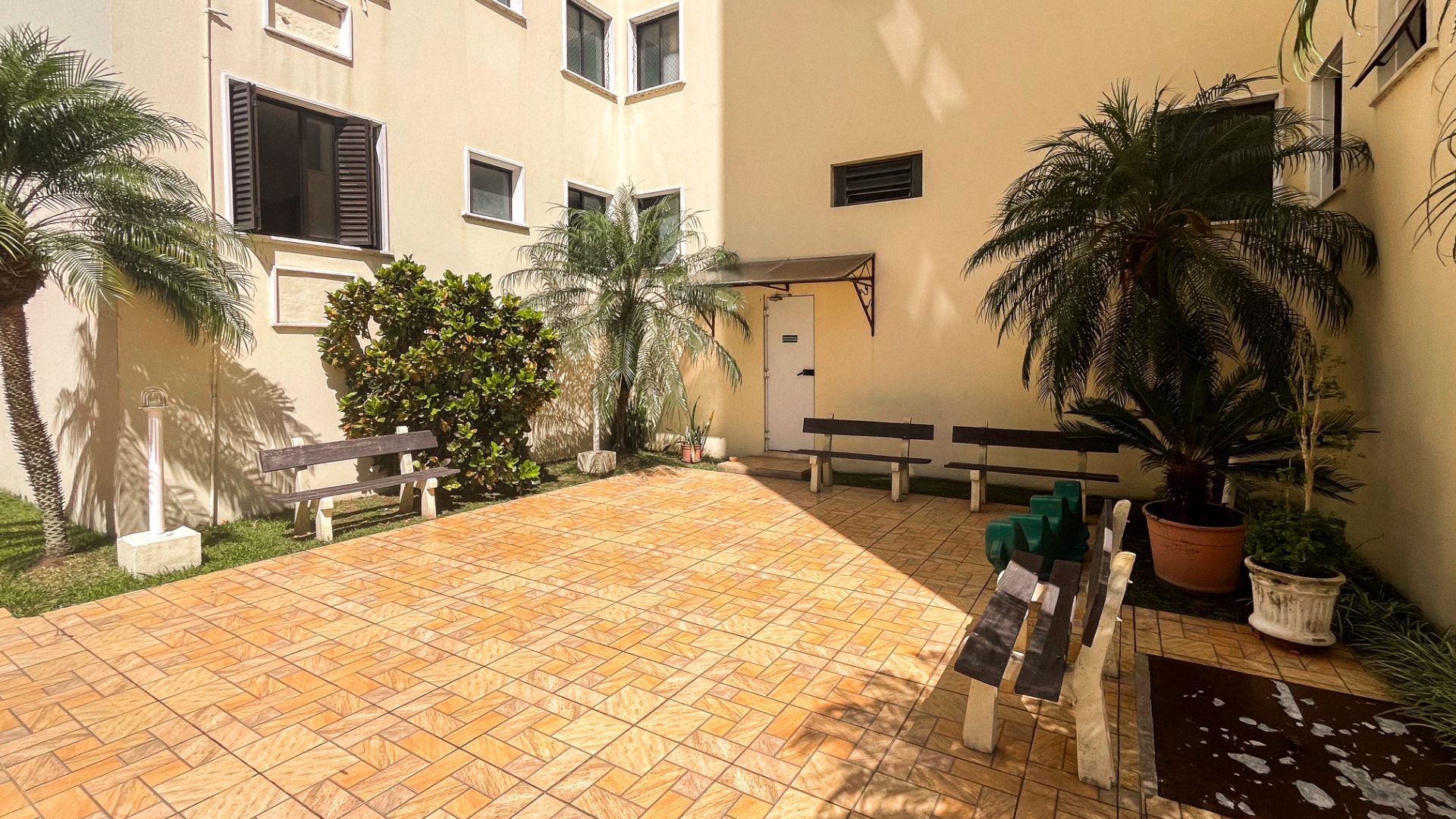 Apartamento no Joan Miró com 2 dormitórios - Foto 15