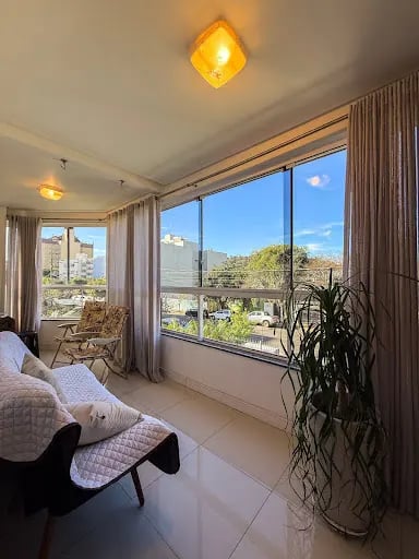 Apartamento no centro com 3 dormitórios e sacada ampla - Foto 11