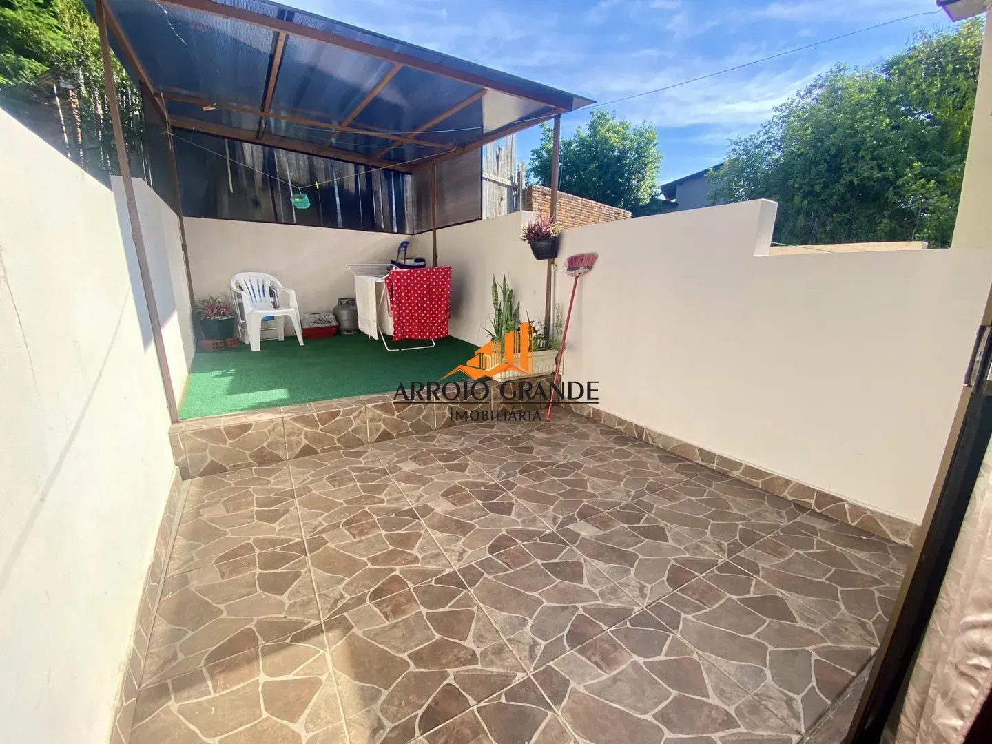 Duplex com 02 dormitórios e 02 vagas - Foto 3