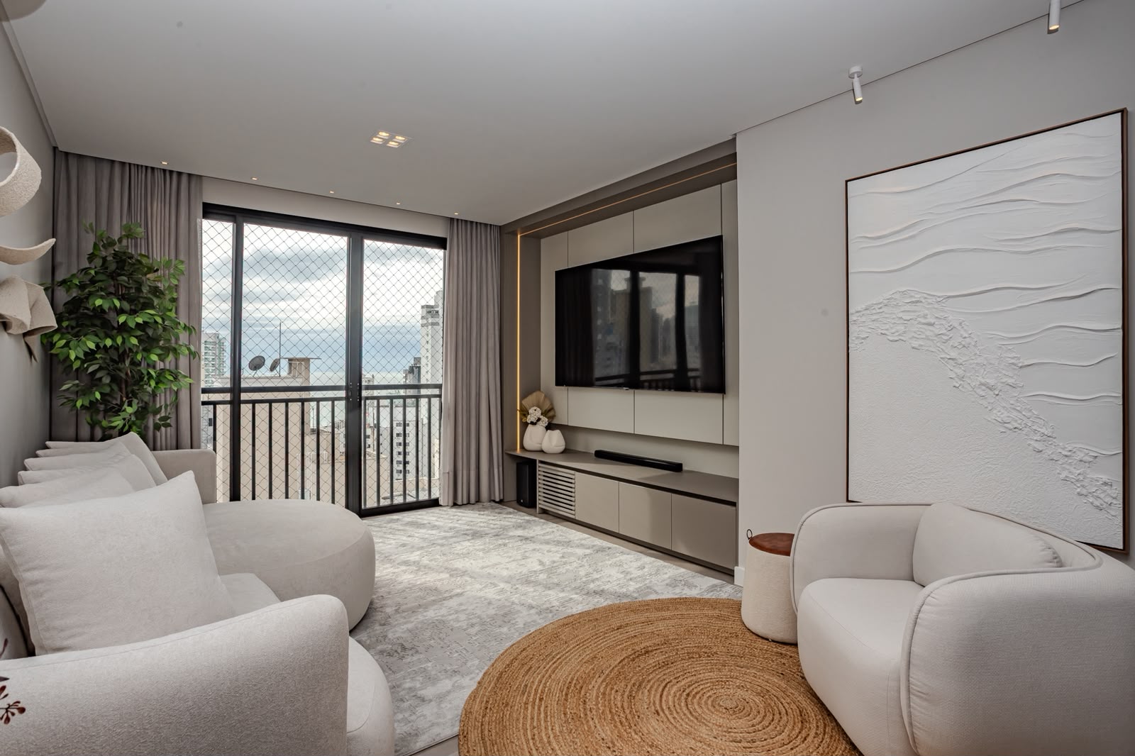 Apartamento Mobiliado no Edifício Sun Beach à venda em Balneário Camboriú — foto 3