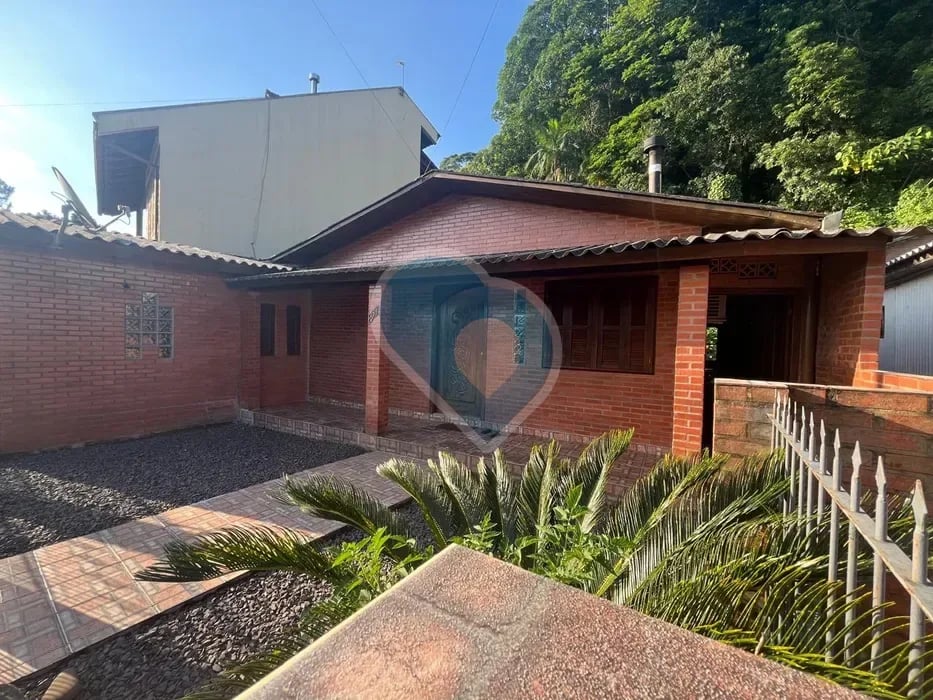 Casa com 3 quartos à venda e 1 vaga bairro Santo Inácio em Santa Cruz do Sul