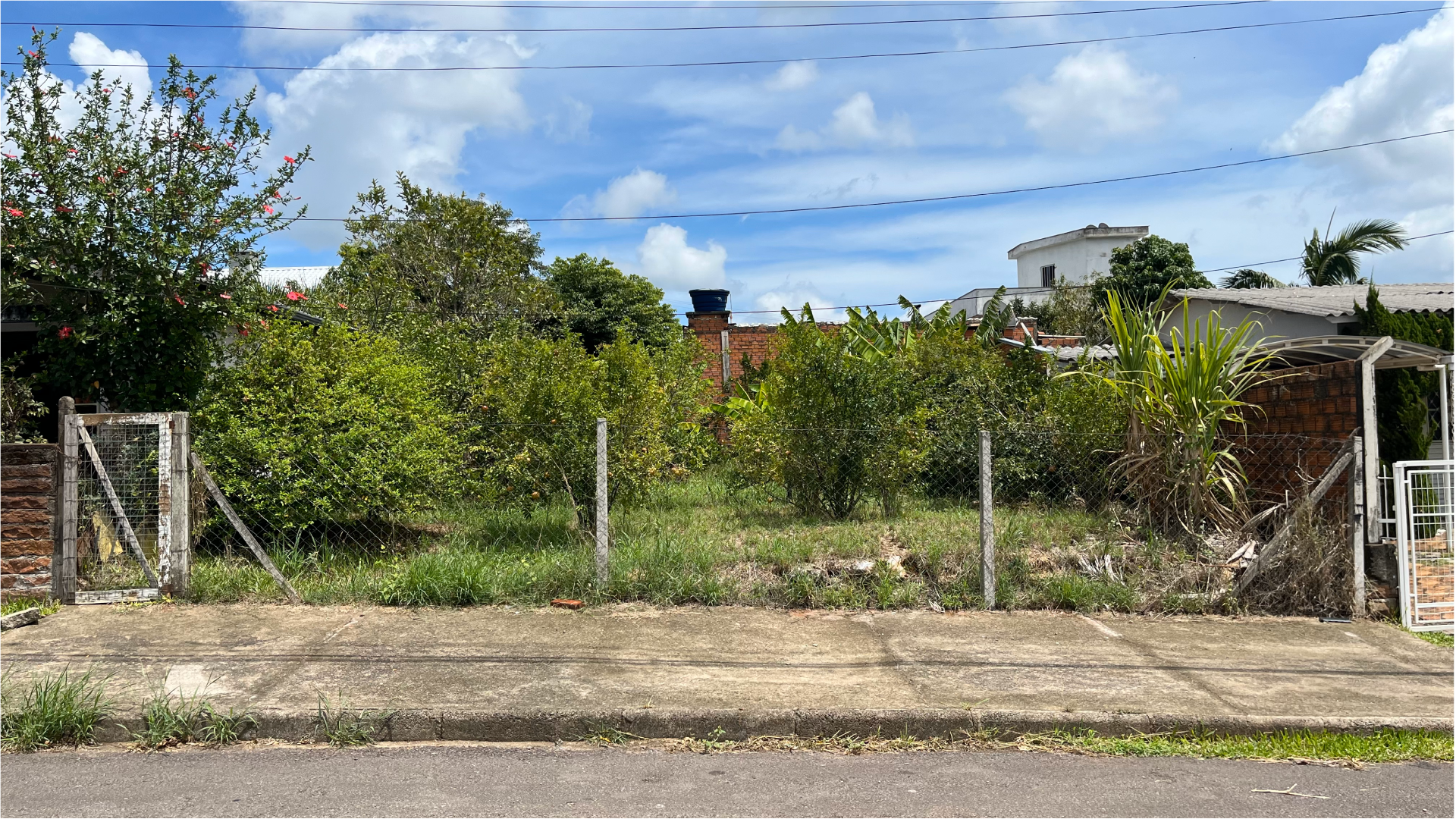 Terreno no bairro São João com 258 m² - Foto 4