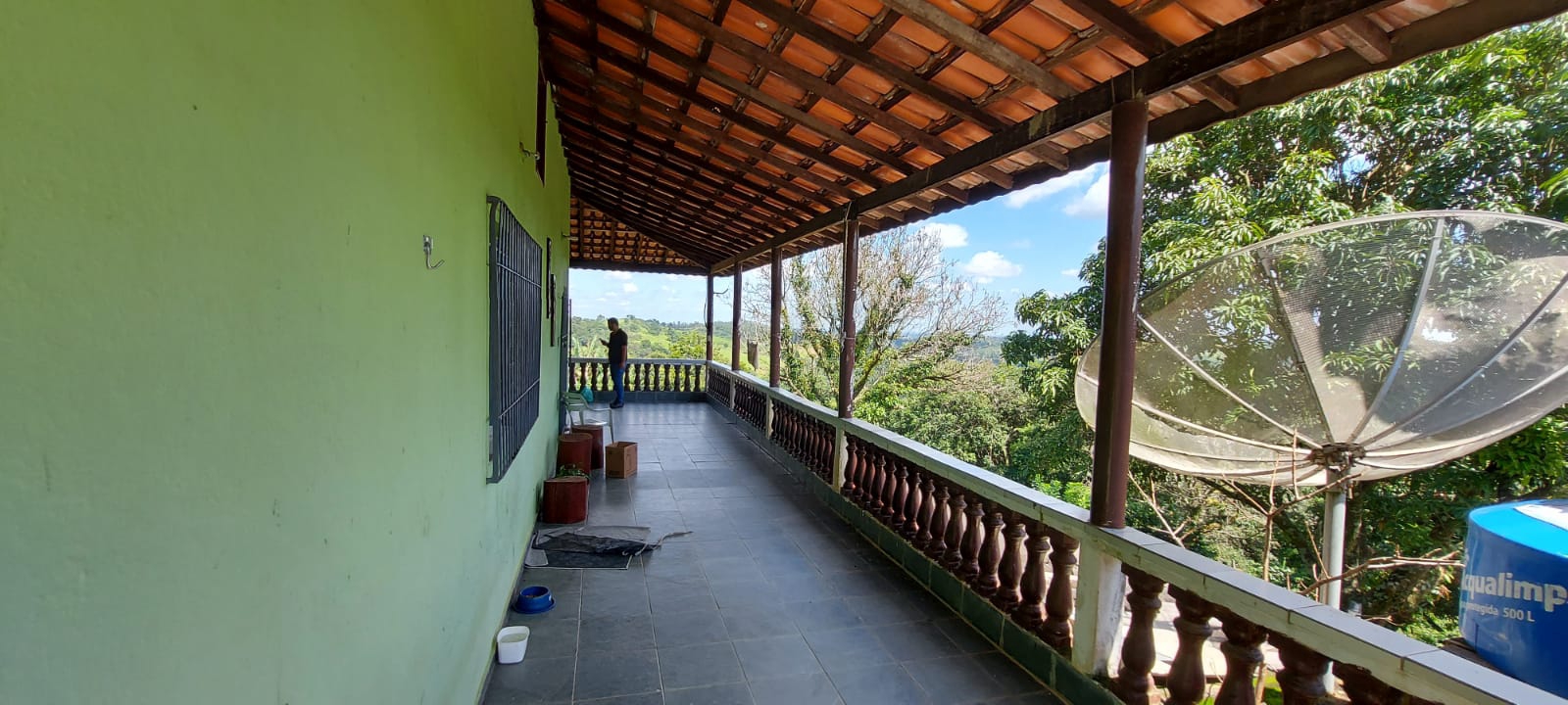 Chácara com 3.600m, 4 dormitórios, Piscina, Pomar e Linda Vista