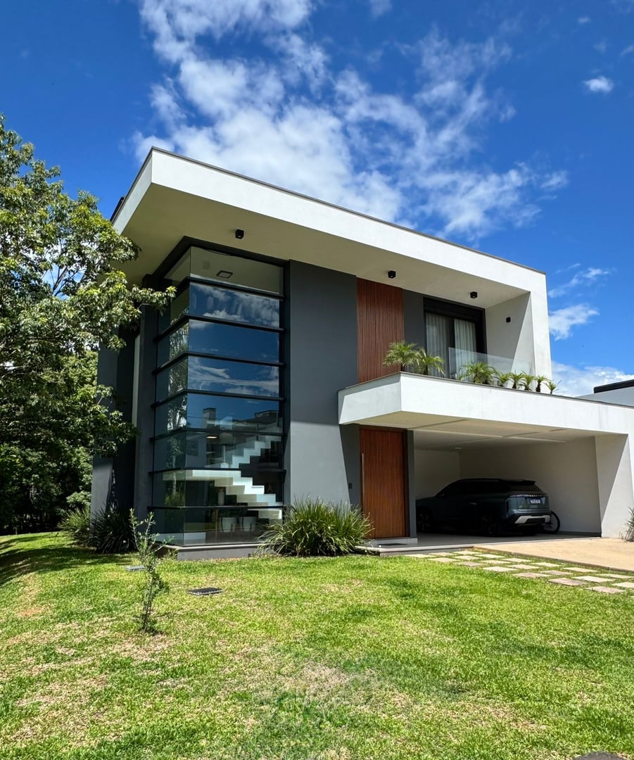 Casa com vista para o lago no Condomínio Belle Ville