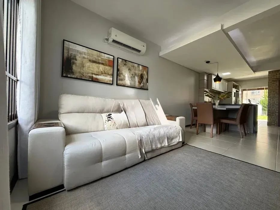 Duplex no bairro Arroio Grande com 2 dormitórios e pátio - Foto 17