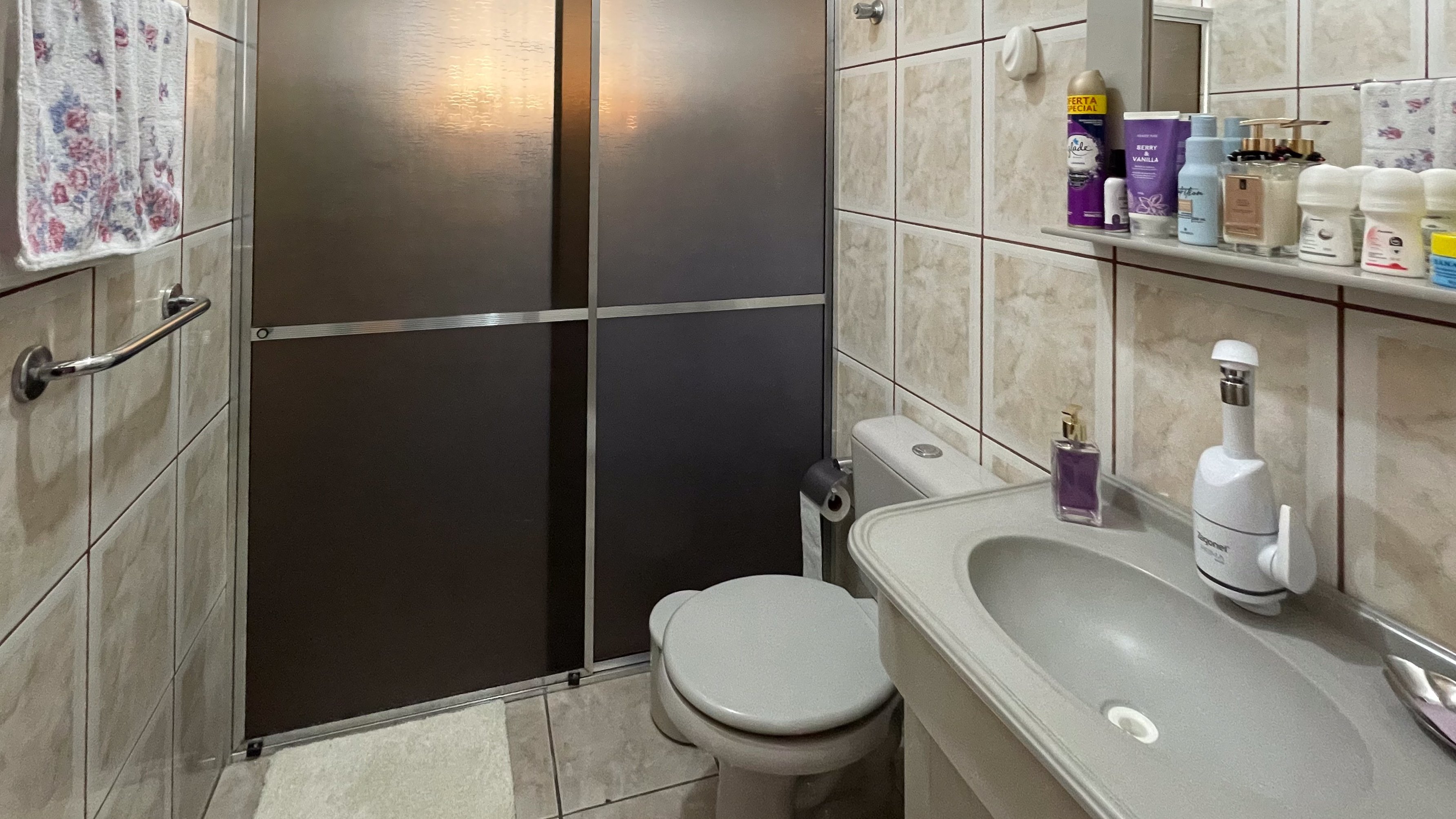 Casa no Goiás com 3 dormitórios e amplo pátio - Foto 16