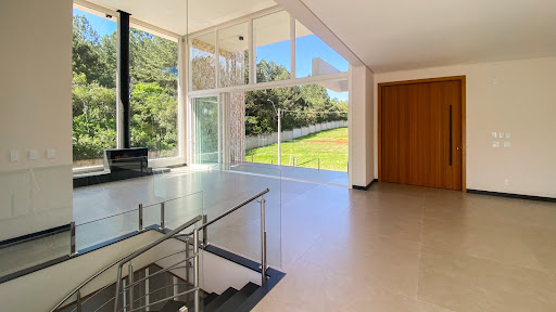 Casa no Country com 3 suítes, piscina e 272m² - Foto 4