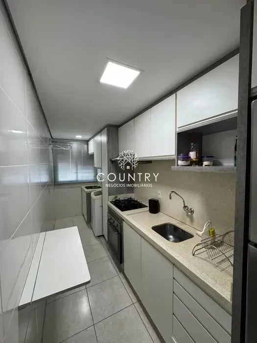 Apartamento semimobiliado próx. à UNISC