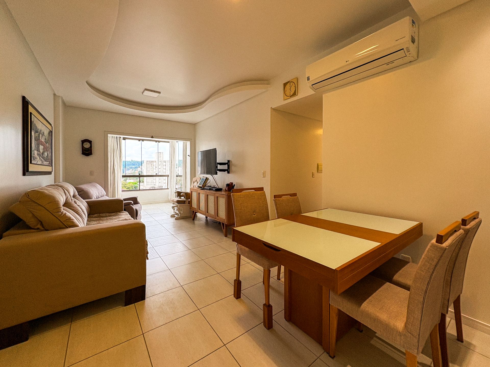 Apartamento no Centro com 3 dormitórios e  2 vagas - Foto 3