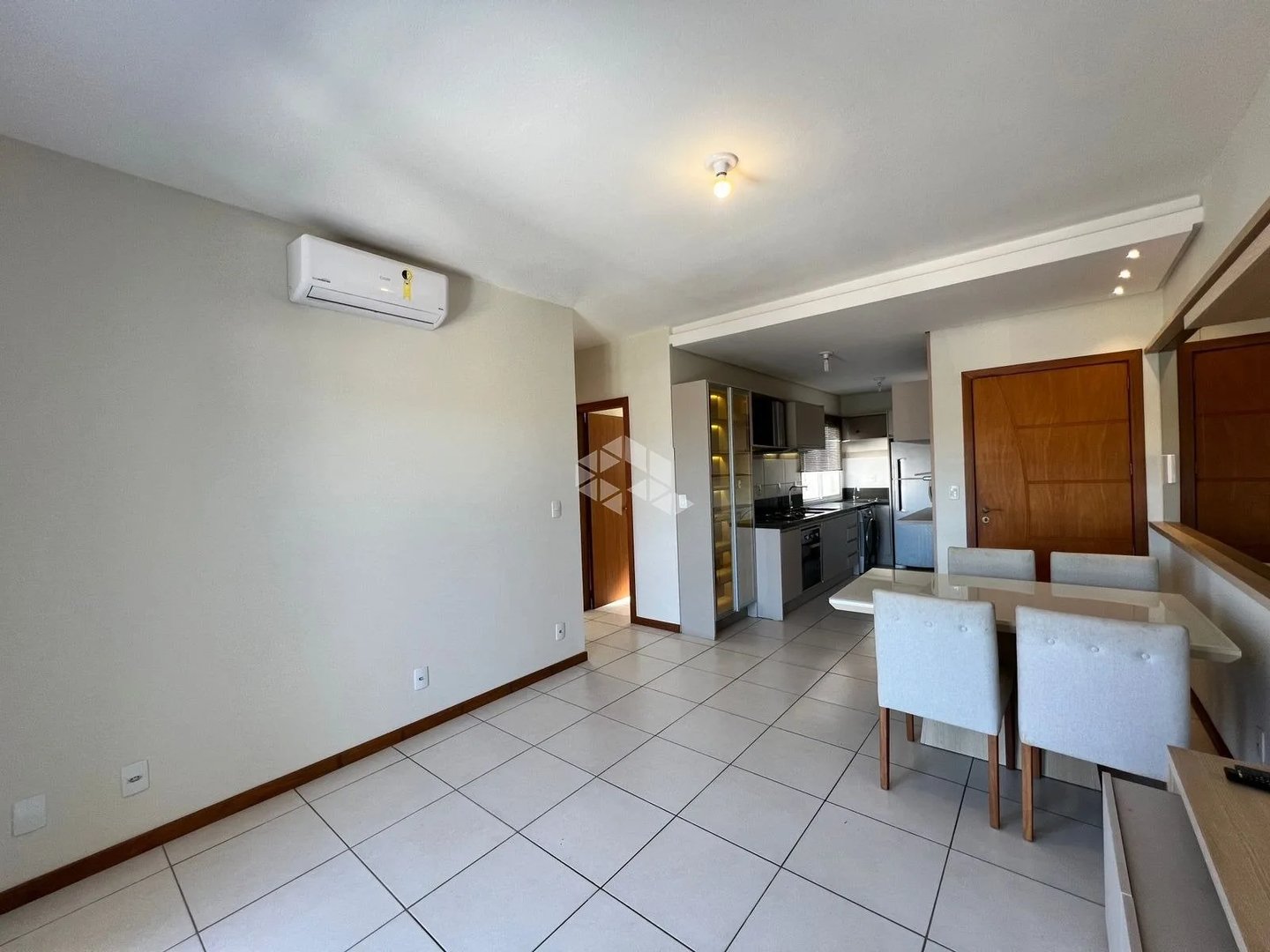 Apartamento com 2 quartos, 1 vaga e 66.42m² - Foto 9