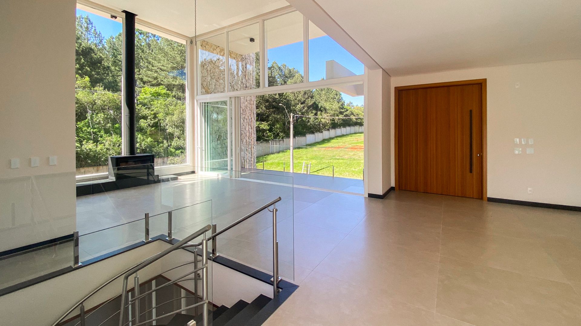 Casa no Country com 3 suítes, piscina e 272m² - Foto 4