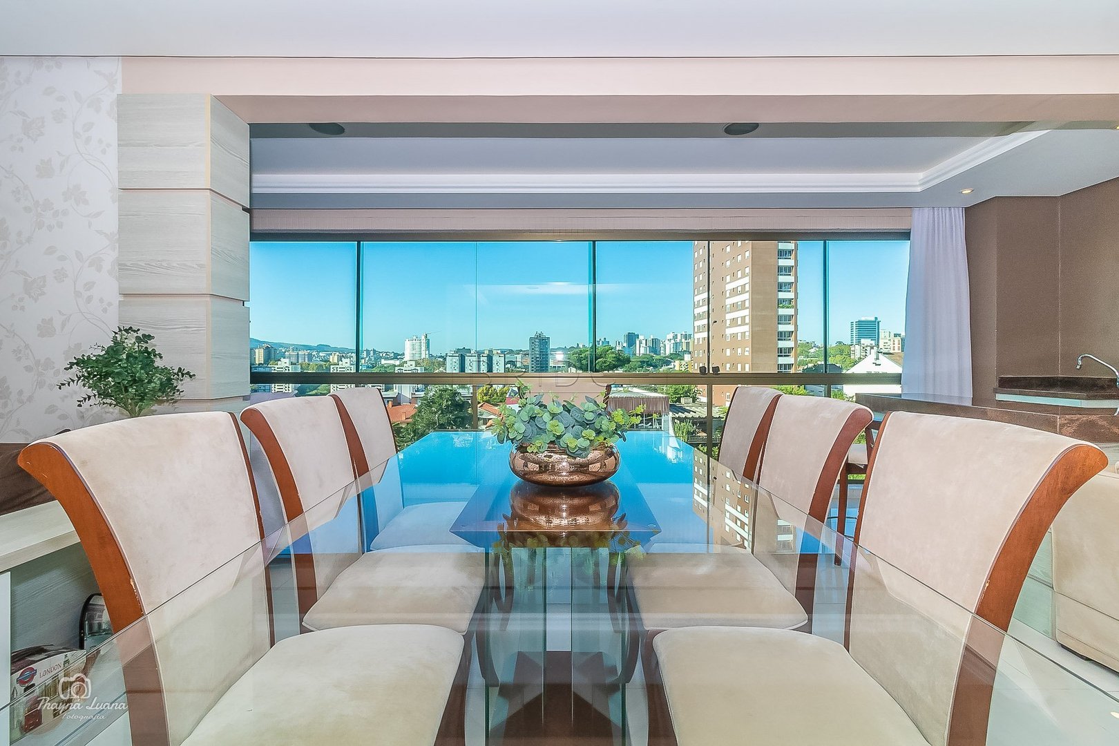 Apartamento em Porto Alegre com 140m²