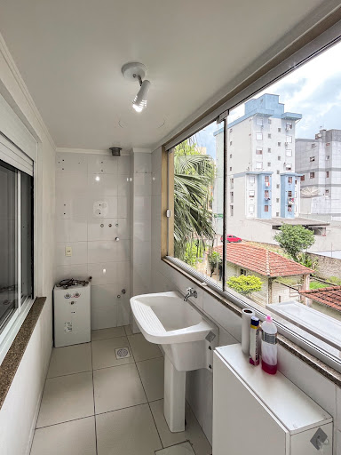 Apartamento no Centro com 2 dormitórios e suíte - Foto 7