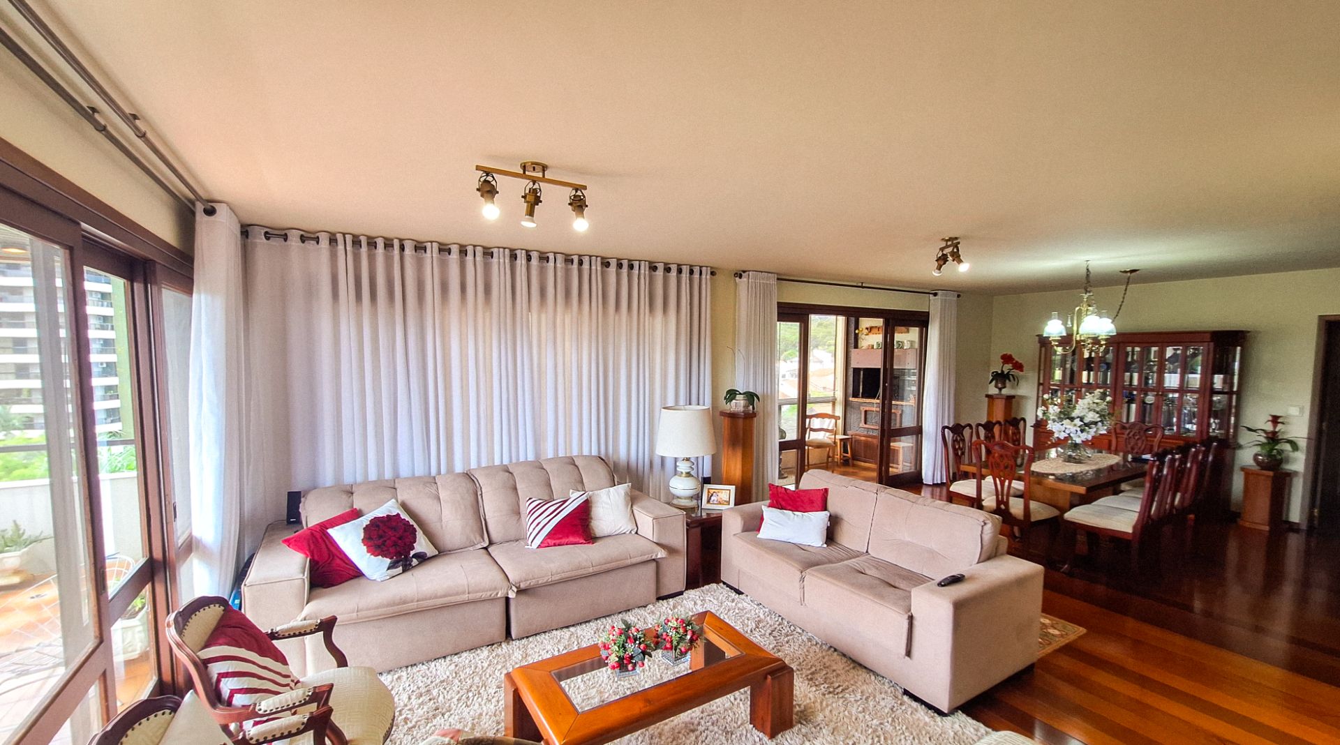 Apartamento no Edifício Dona Helena com 3 dormitórios - Foto 4