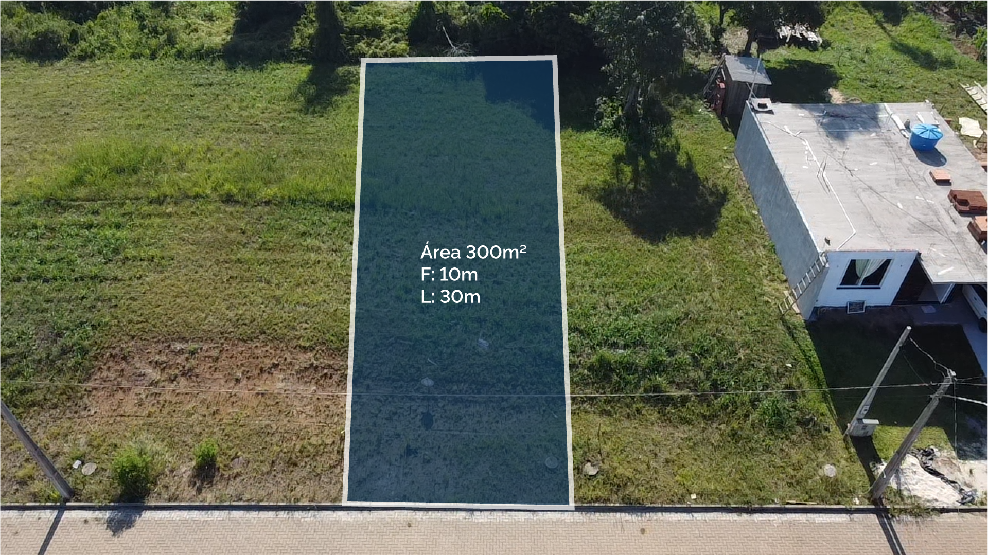 Terreno no Loteamento Parque das Palmeiras com 300 m²